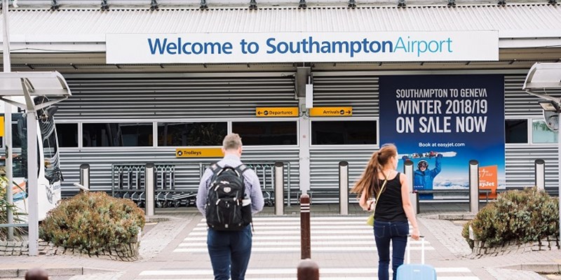 taxi to Southampton Airport from aylesbury